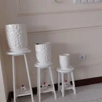 گلدان و پایه