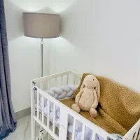 گهواره و تخت کنار مادر|تخت و صندلی بچه|چالوس, |دیوار