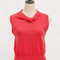 تعدادی پالتو ،بافت و...بفروش میرسد