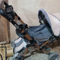 کالسکه تمیز و سالم درحدنو