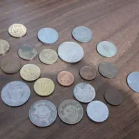 تعدادی سکه برنزی مسی و نقره