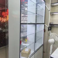 ویترین و میز مغازه