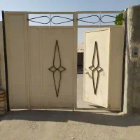 درب حیاط شهر فین