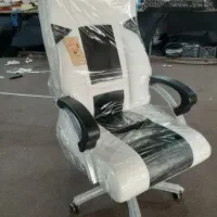 صندلی اداری مدل برمودا