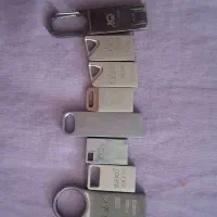 فلش ۶۴ گیگ ۸ عدد