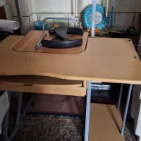 میز کامپیوتر و فوتبال دستی