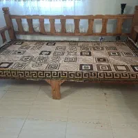 تخت سنتی چوبی