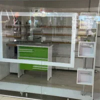 ویترین مغازه