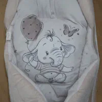 آغوشی نوزاد