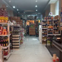 کارگر ساده جهت تخلیه و بار گیری شغل مواد غذایی