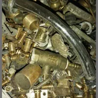 خریدارشیرآلات آهن ضایعات سفال برنجی خرده ریز درمحل|عمده‌فروشی|کرج, گلشهر|دیوار