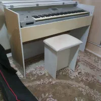 میز و صندلی کیبورد