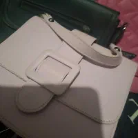 فروش لباس وکفش به علت جمع کردن مغازه