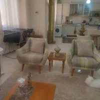 مبل ۷ نفره بهمراه اینه و میز کنار اینه و...