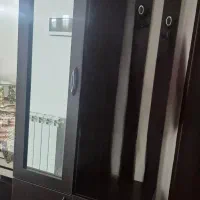 جاکفشی و کمد آویزدار برای لباس