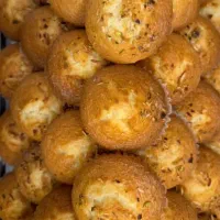 به یک نفر در کیک صبحانه نیازمندیم