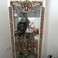 بوفه و ساعت