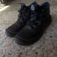 کفش ایمنی نو ۴۴.۴۵