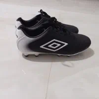 کفش چمن خارجی اومبرو