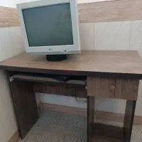 میز تحریر یا کامپیوتر