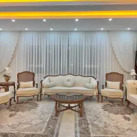 مبلمان فرانسوی با انواع ترکیب چوب و پارچه