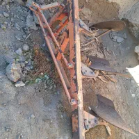 گاو آهن سه خیش شخمیران