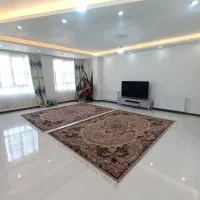 ۱۱۰ متری ۲ خواب /طبقه یک /خیابان احسان/قابلیت وام