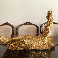 مجسمه تزیینی لایی