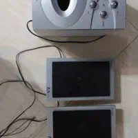 دستگاه + ۲ اسپیکر + ریموت