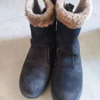 کتانی و بوت و صندل