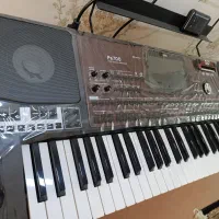 korg Pa 700