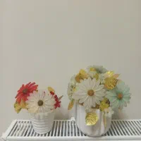 گل کریستالی با گلدان کاملا نو و با ظرافت کامل