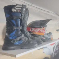 کلاه کراسی با بوت کراسی|تجهیزات ورزشی|گناباد, |دیوار