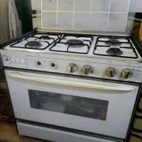 اجاق گازفردار،سینک دولگن عمیق اخوان،بوفه،پنجره