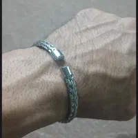 دستبند.  خلخال