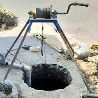چاهکن مقنی لایروبی چاه‌ فاضلاب سیار سراسر مشهدچاکن