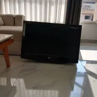 تلوزیون ال جی سالم و تمیز با زیر تلوزیون سالم|تلویزیون و پروژکتور|رشت, نیکمرام|دیوار