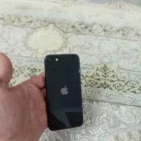 ایفون se2020