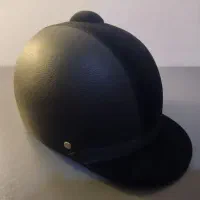 کلاه و شلوار سوار کاری