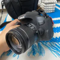 دوربین canon ۸۰۰D