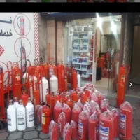 فروش و شارژ انواع کپسول های آتش نشانی و اکسیژن