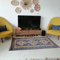 مبل هفت نفره با میز وسط در حد نو