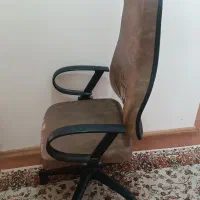 صندلی گردون رنگ قهوه ای