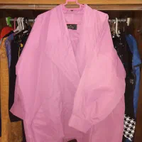 چند عدد کاپشن|لباس|ری, شهید غیوری (ابن باویه)|دیوار