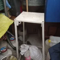 چهارپایه آهنی