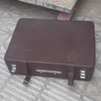 چمدان قدیمی