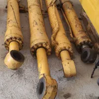 فروش جک یک طرفه و دوطرفه و جک استیک بیل مکانیکی|ماشین‌آلات صنعتی|کرمانشاه, |دیوار