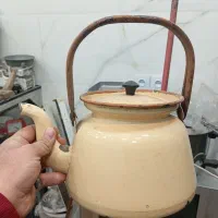 کتری لعابی قدیمی