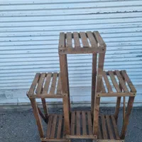 استند چوبی گل|گل و گیاه طبیعی|اردبیل, |دیوار
