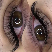 آموزش و خدمات اکستنشن مژه